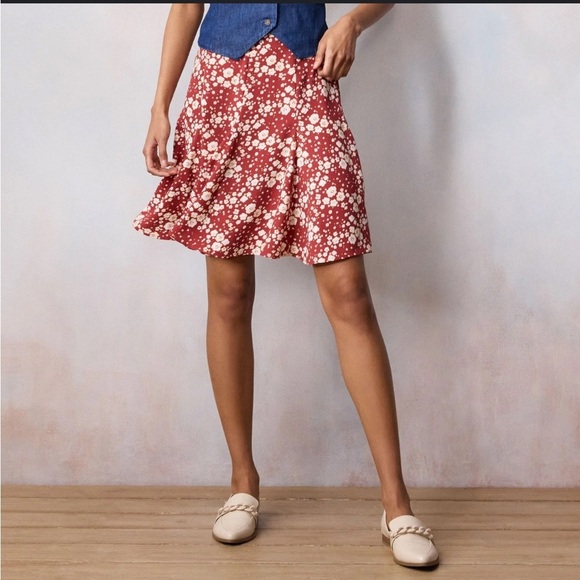 LC Lauren Conrad Dresses & Skirts - LC Lauren Conrad Floral Mini Skirt in Red and White